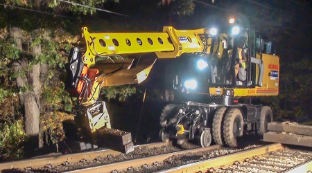 Rail Industry Component: TrackStar by Gradall: TrackStar Railway ...