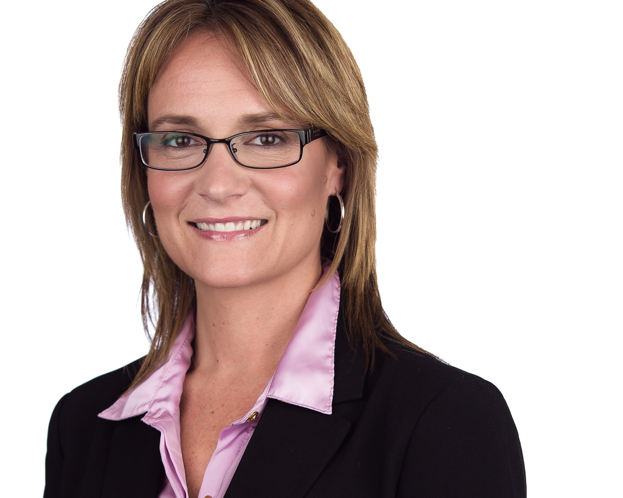 headshot of Corina Moore, president and CEO of Ontario Northland Transportation Commission